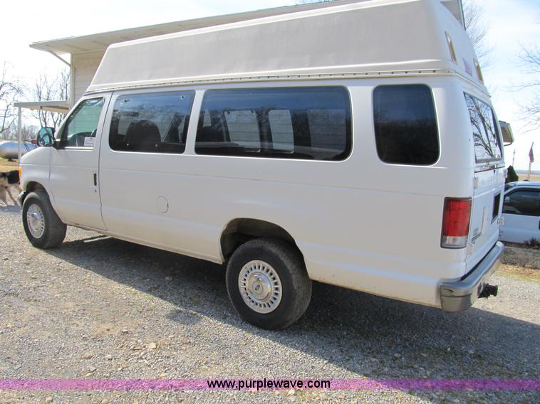 image for item B2605 1998 Ford E350 Custom service van