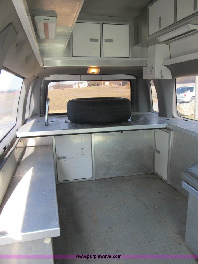 image for item B2605 1998 Ford E350 Custom service van