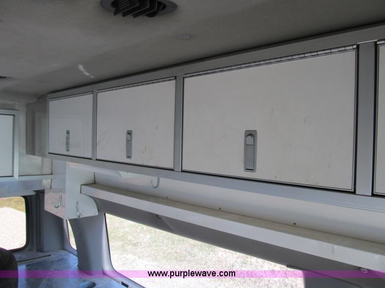 image for item B2605 1998 Ford E350 Custom service van