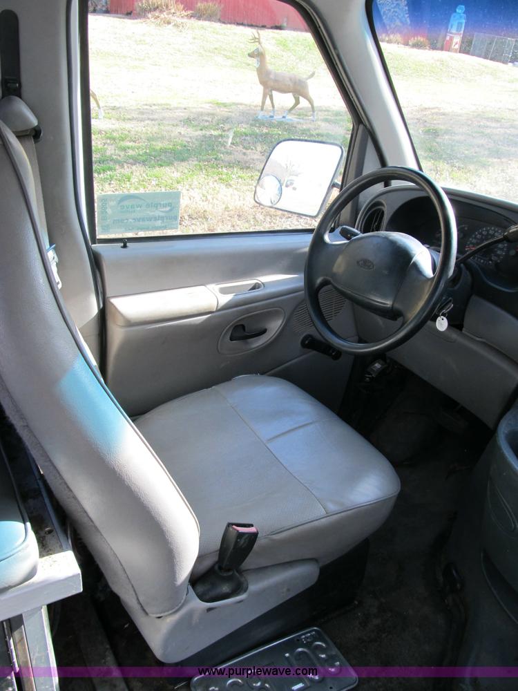 image for item B2605 1998 Ford E350 Custom service van