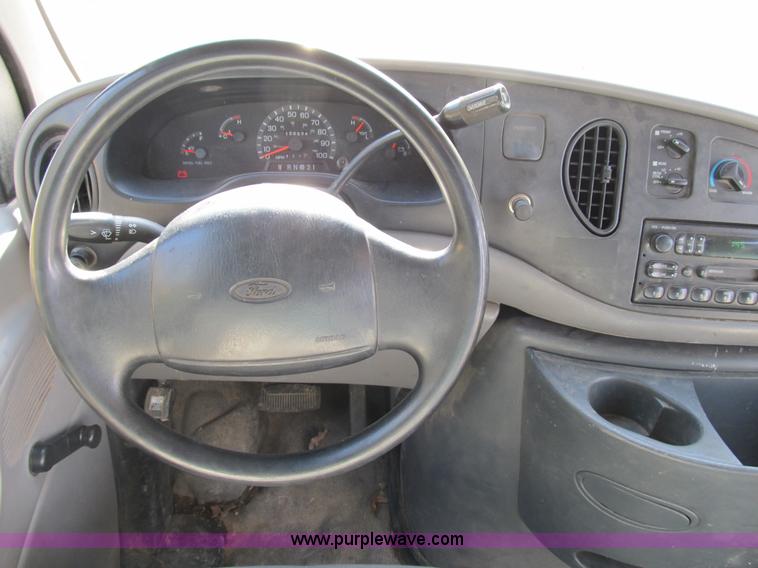 image for item B2605 1998 Ford E350 Custom service van