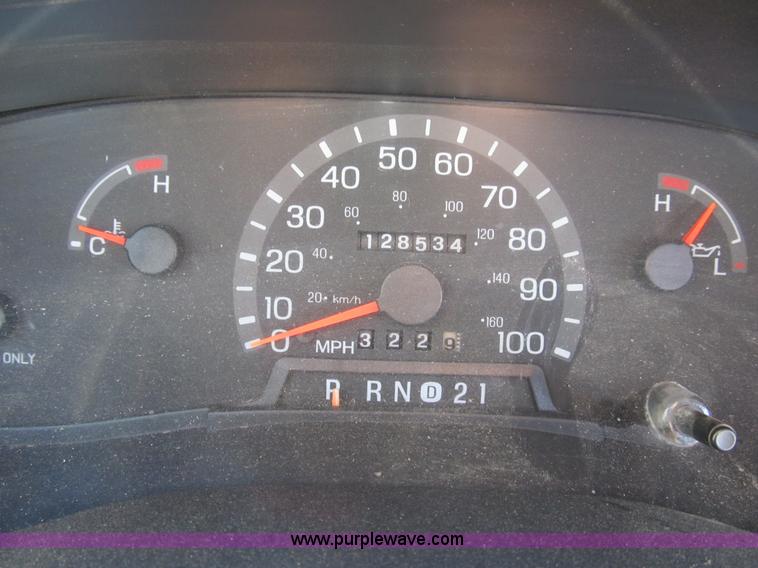 image for item B2605 1998 Ford E350 Custom service van