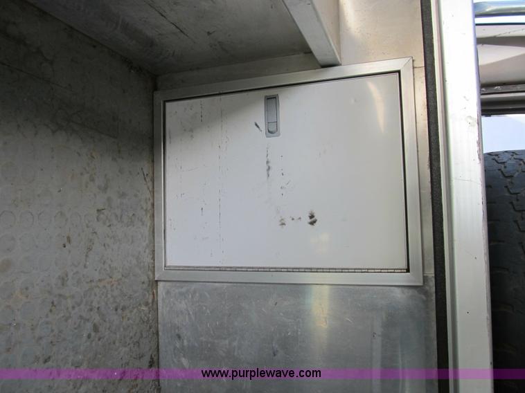 image for item B2605 1998 Ford E350 Custom service van