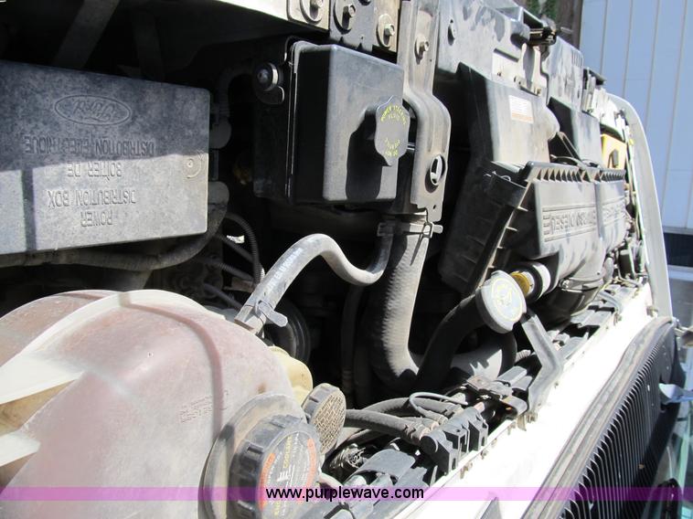 image for item B2605 1998 Ford E350 Custom service van