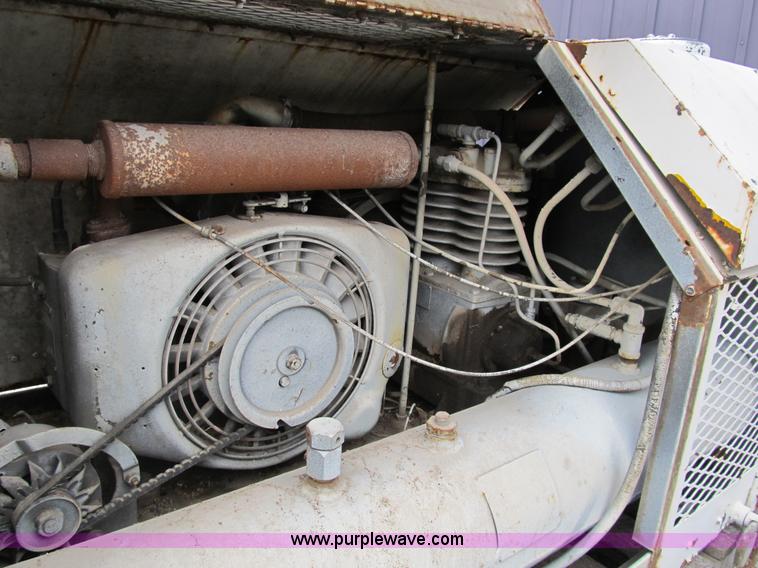 image for item B2609 1969 Dresser military grade air compressor