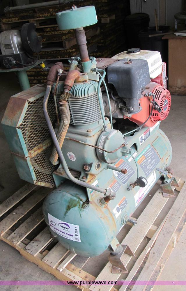 image for item B2611 1998 Champion 8GR5-38 air compressor