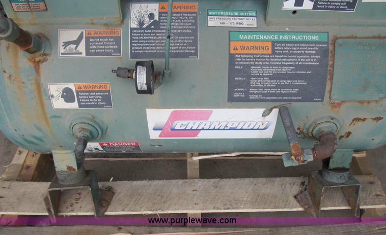 image for item B2611 1998 Champion 8GR5-38 air compressor