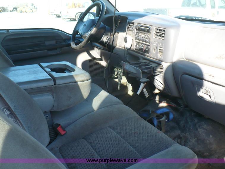 image for item B6011 2001 Ford F250 Super Duty supercab pickup truck