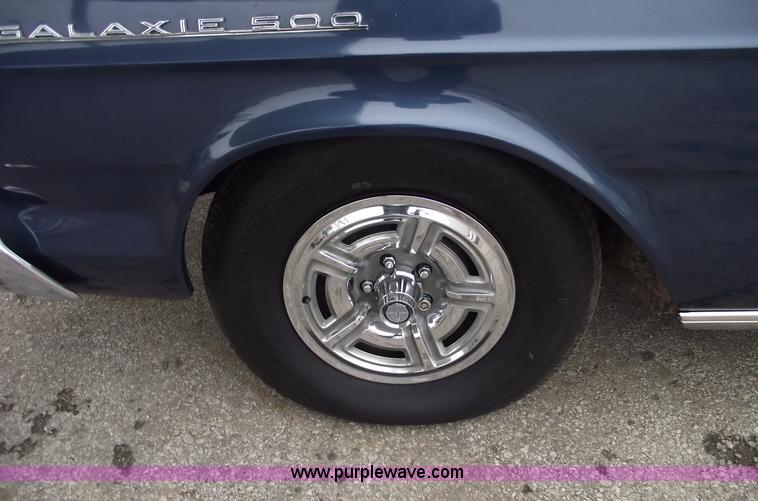 image for item B6015 1965 Ford Galaxie 500 convertible