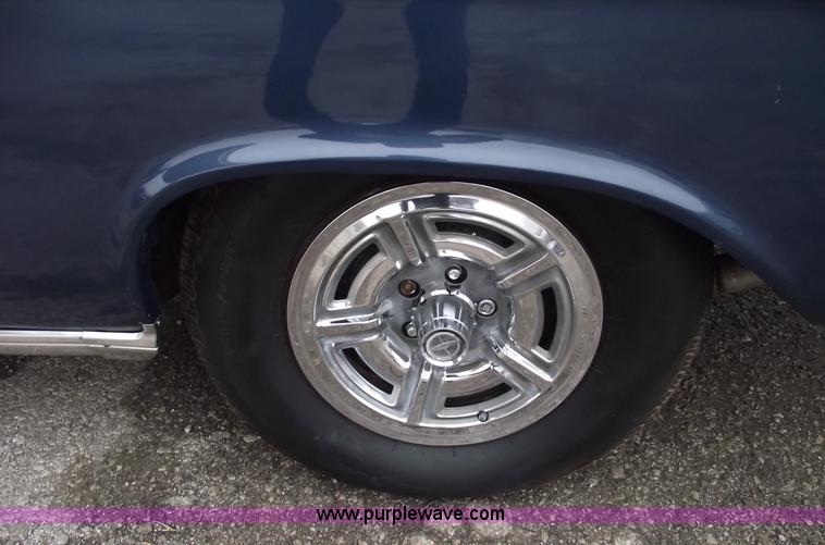 image for item B6015 1965 Ford Galaxie 500 convertible