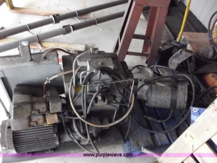 image for item B6207 200 ton press and hydraulic pump system