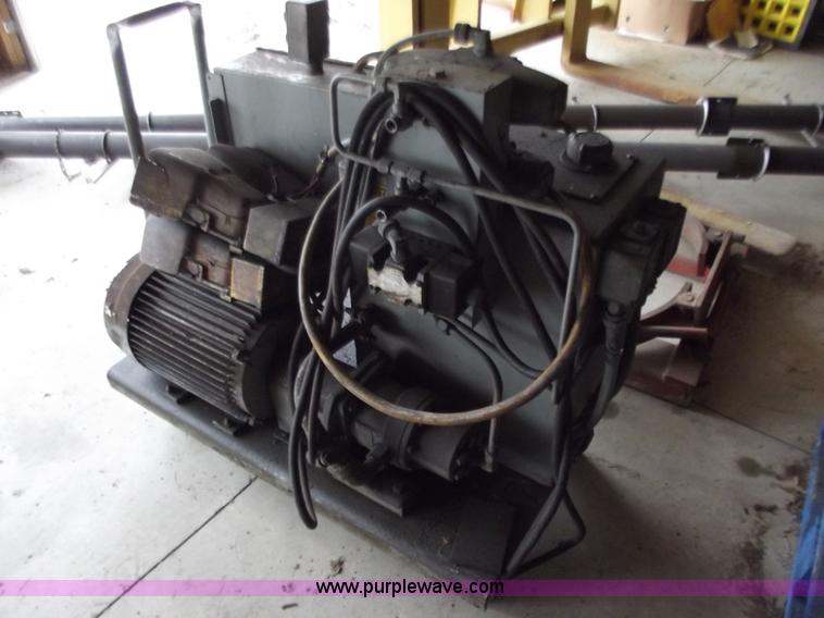 image for item B6207 200 ton press and hydraulic pump system