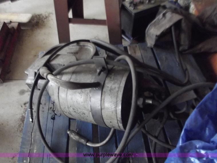 image for item B6207 200 ton press and hydraulic pump system