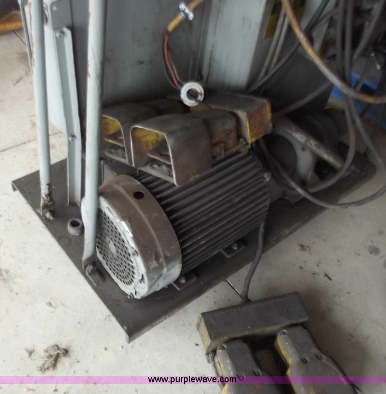 image for item B6207 200 ton press and hydraulic pump system