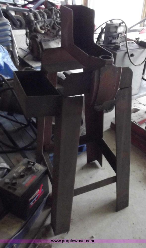 image for item B6207 200 ton press and hydraulic pump system