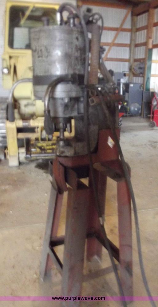 image for item B6207 200 ton press and hydraulic pump system