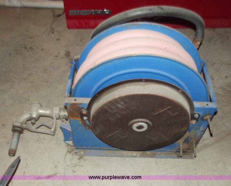 image for item B6213 Retractable fuel hose reel
