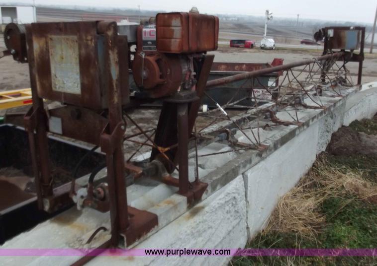 image for item B6219 Metal Forms speed screed