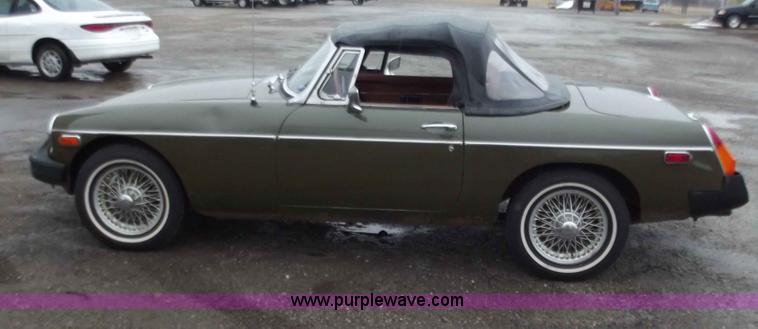 image for item B6245 1975 MG MGB convertible