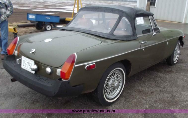 image for item B6245 1975 MG MGB convertible