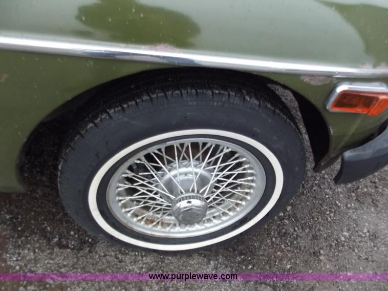 image for item B6245 1975 MG MGB convertible