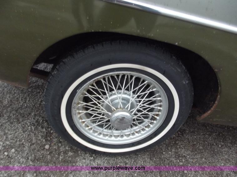 image for item B6245 1975 MG MGB convertible
