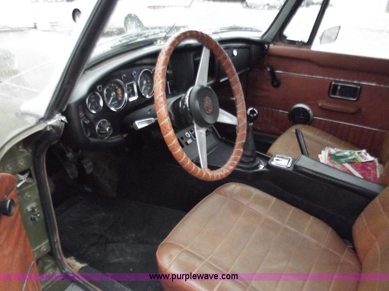 image for item B6245 1975 MG MGB convertible