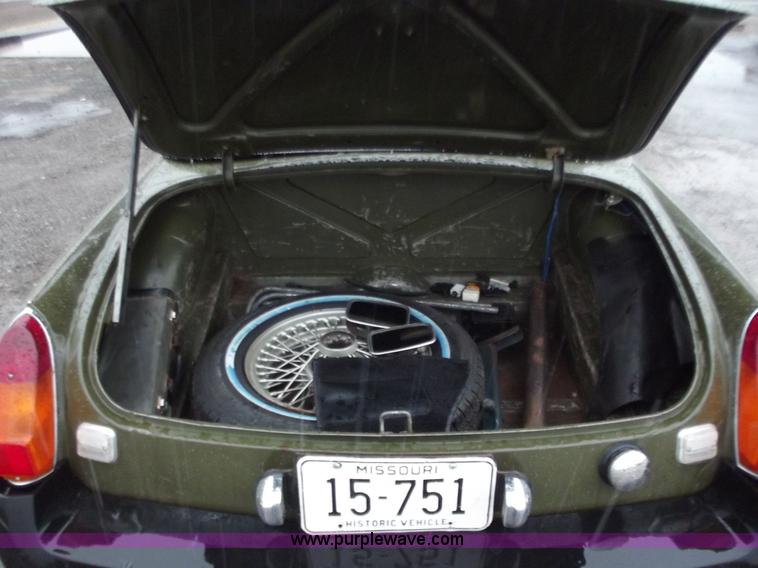 image for item B6245 1975 MG MGB convertible