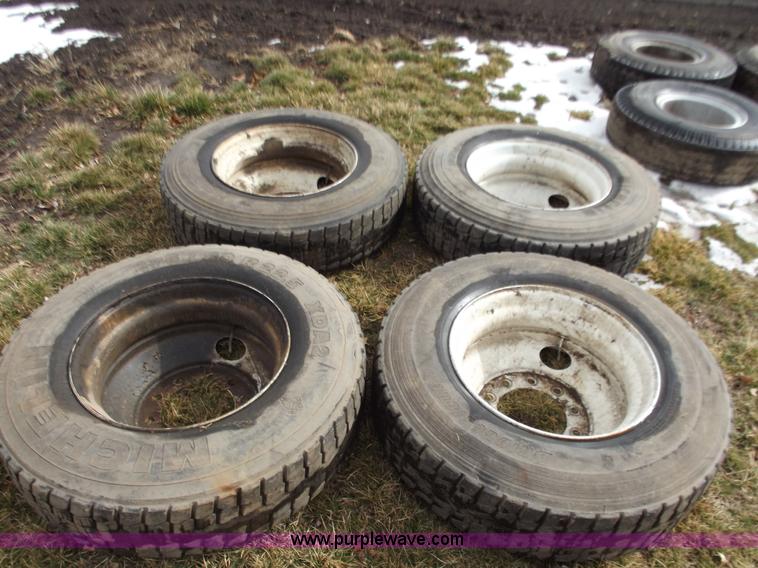 image for item B6251 (6) wheels and tires