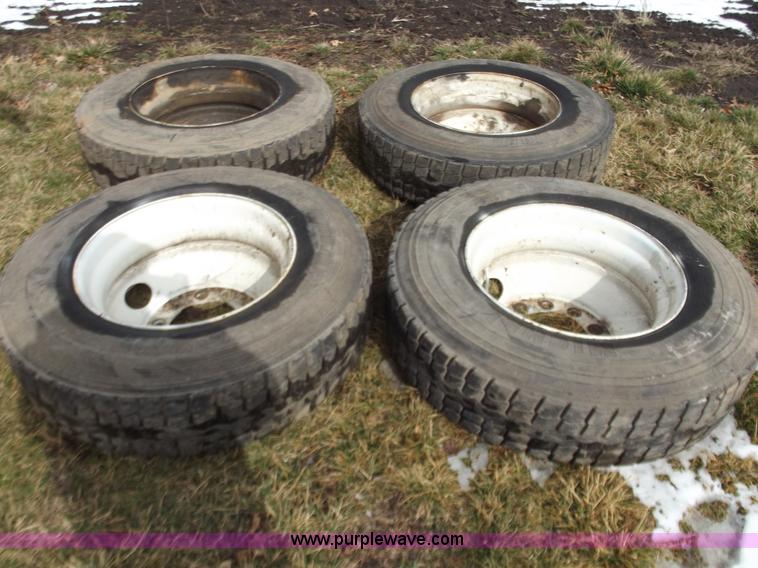 image for item B6251 (6) wheels and tires