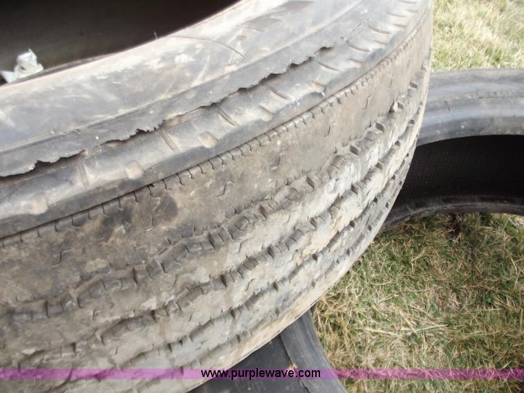 image for item B6255 (3) tires