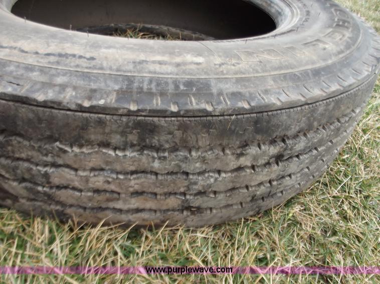 image for item B6255 (3) tires