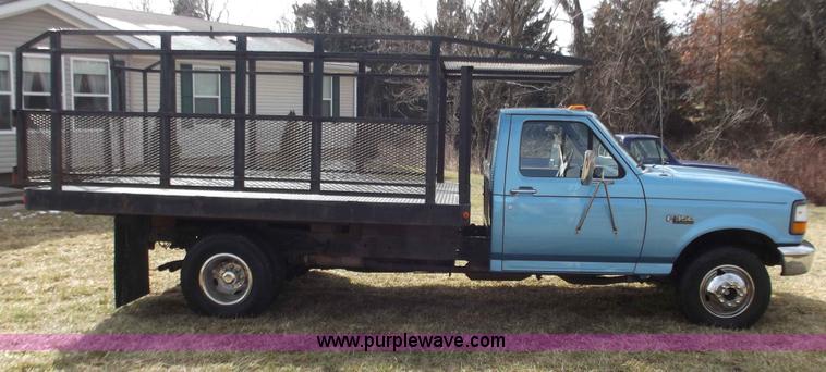 image for item B6258 1997 Ford F350 XL pickup truck