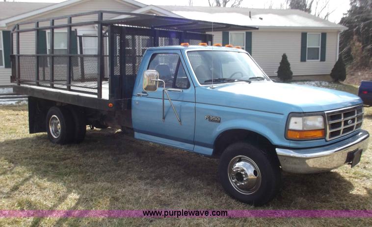 image for item B6258 1997 Ford F350 XL pickup truck