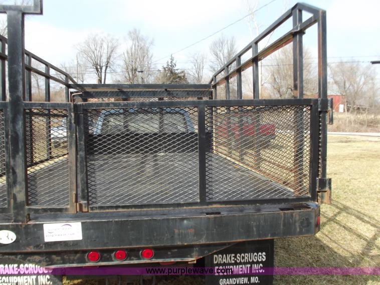 image for item B6258 1997 Ford F350 XL pickup truck