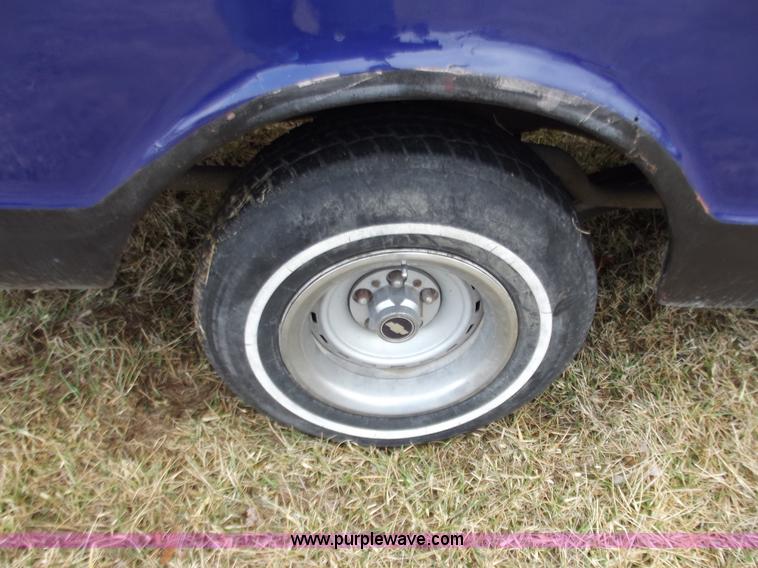 image for item B6259 1971 Chevrolet C10 Custom long bed pickup truck