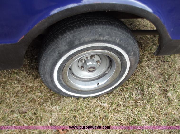 image for item B6259 1971 Chevrolet C10 Custom long bed pickup truck