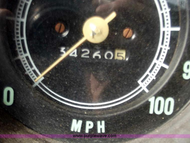 image for item B6259 1971 Chevrolet C10 Custom long bed pickup truck