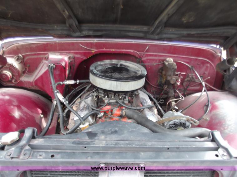 image for item B6259 1971 Chevrolet C10 Custom long bed pickup truck