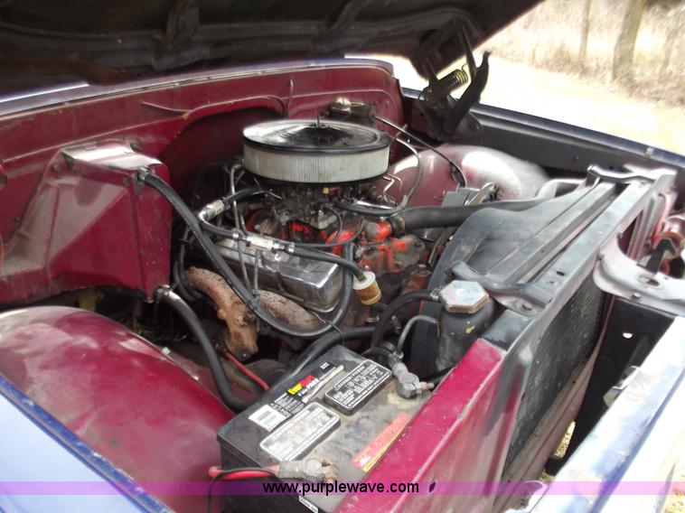 image for item B6259 1971 Chevrolet C10 Custom long bed pickup truck