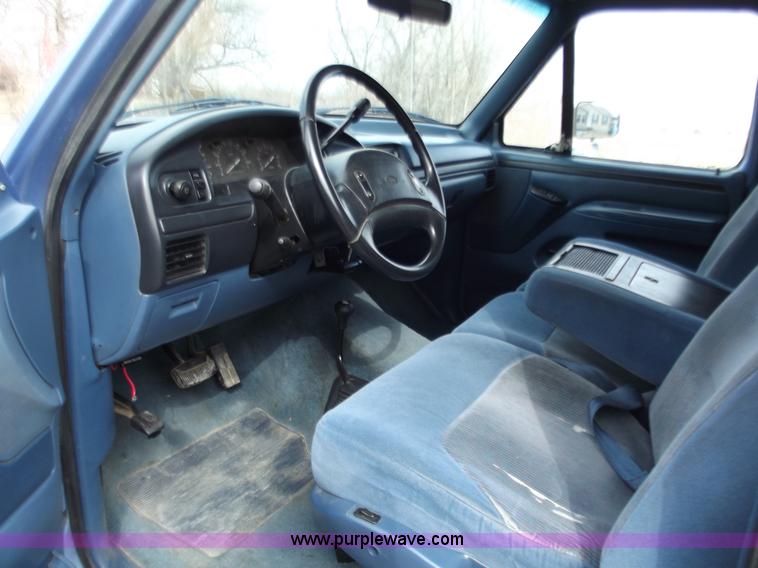 image for item B6260 1997 Ford F250 XLT SuperCab pickup truck