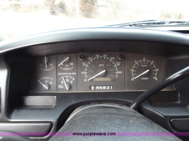 image for item B6260 1997 Ford F250 XLT SuperCab pickup truck