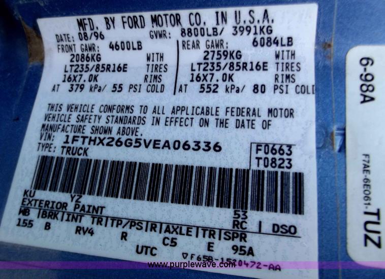 image for item B6260 1997 Ford F250 XLT SuperCab pickup truck