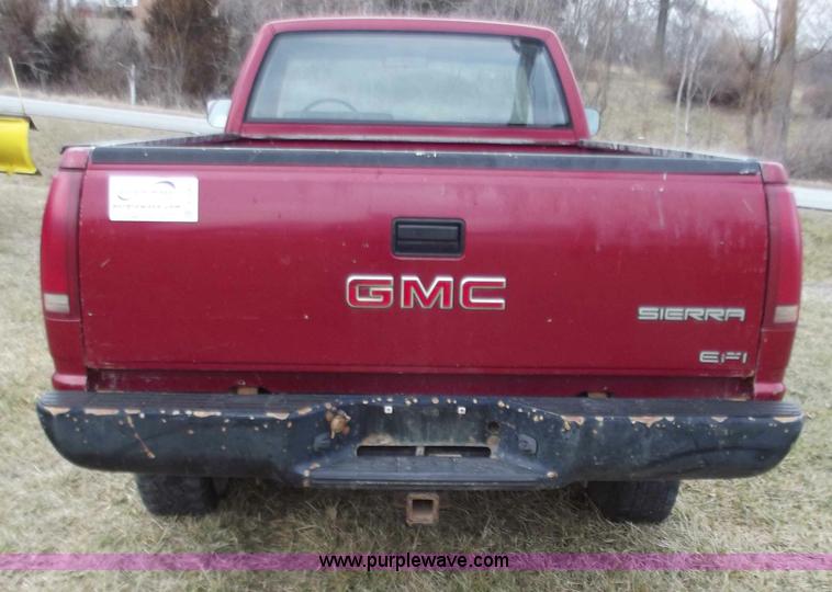 image for item B6261 1990 GMC Sierra 2500 pickup truck
