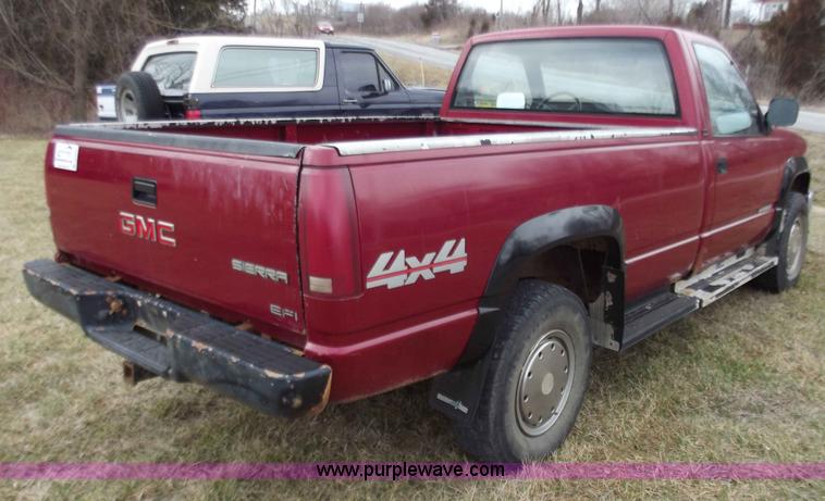 image for item B6261 1990 GMC Sierra 2500 pickup truck