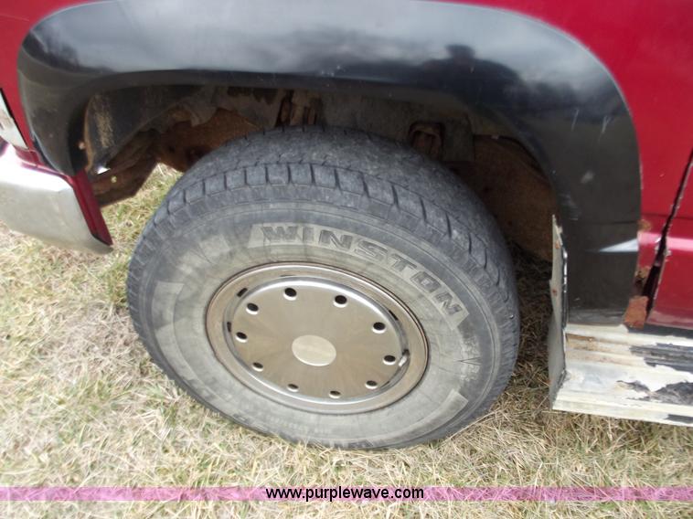 image for item B6261 1990 GMC Sierra 2500 pickup truck