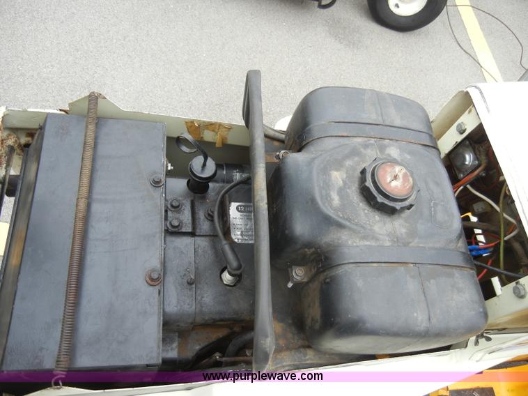 image for item C4116 Cub Cadet 1250 lawn mower