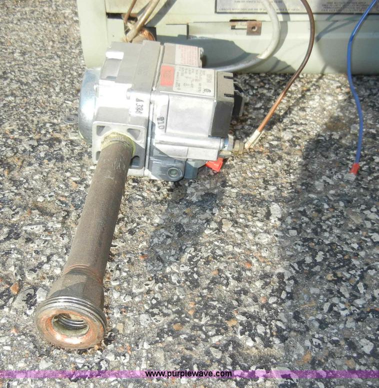image for item C4181 Modine PA105A suspended heater