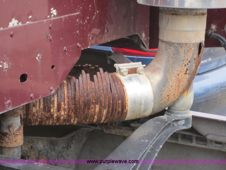 image for item C5252 2000 Freightliner Century Class FLC120 semi truck