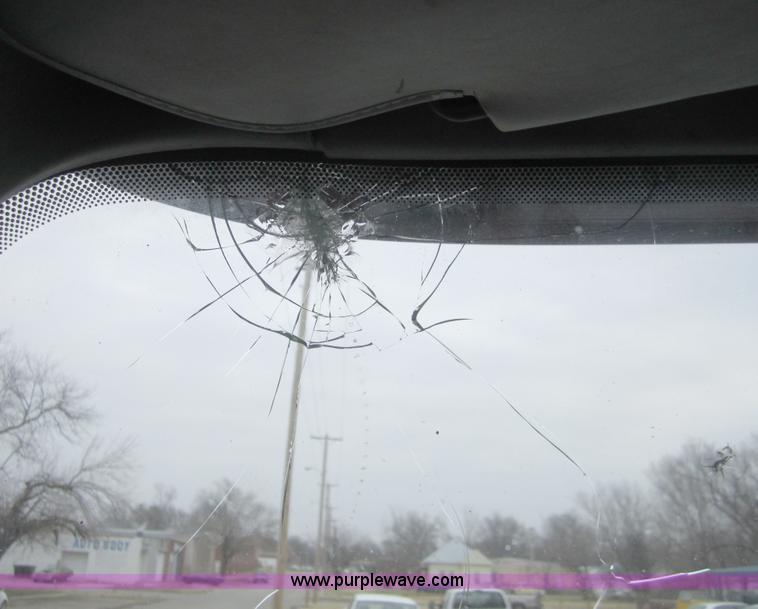 image for item C5252 2000 Freightliner Century Class FLC120 semi truck